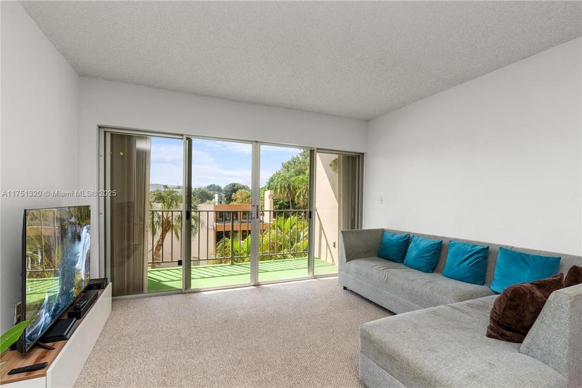 Picture of 8889 Fontainebleau Blvd # 309, Miami FL 33172