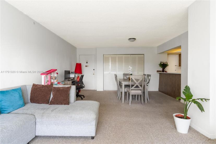 Picture of 8889 Fontainebleau Blvd # 309, Miami FL 33172