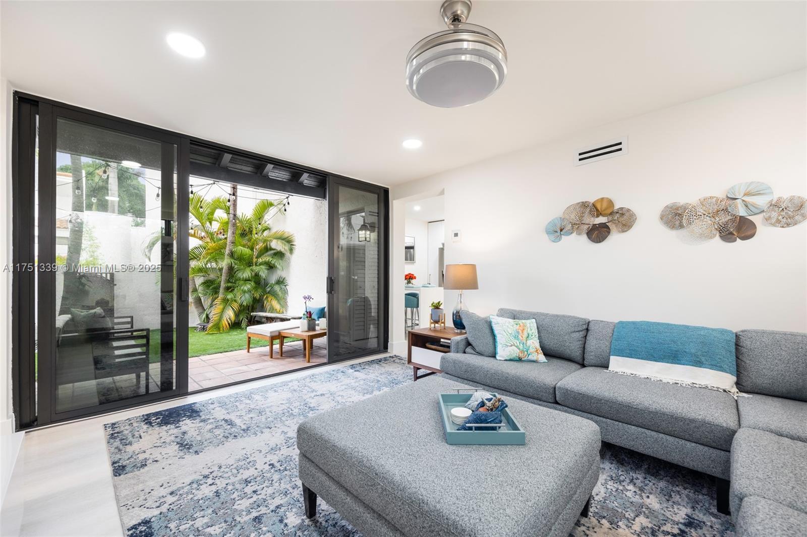 Picture of 3124 Bird Ave # 3124, Coconut Grove, FL 33133