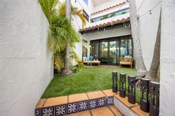 Picture of 3124 Bird Ave # 3124, Coconut Grove, FL 33133