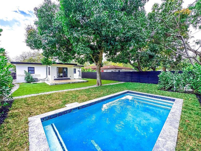 Picture of 311 NE 90Th St, El Portal FL 33138
