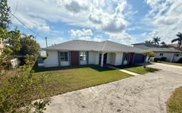 Picture of 111 E North Shore Ave, Fort Myers, FL 33917