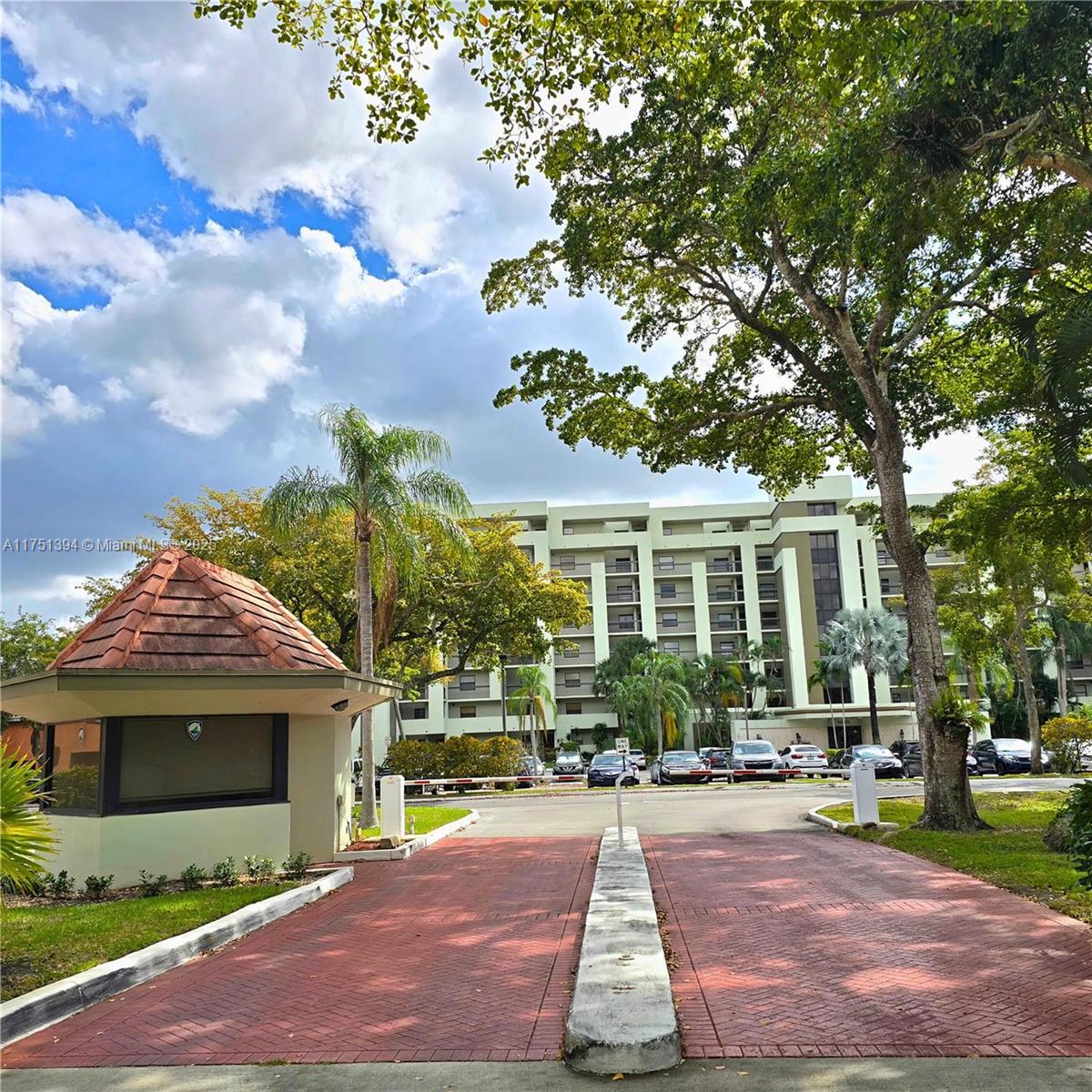 Picture of 7050 NW 44Th St # 306, Lauderhill, FL 33319