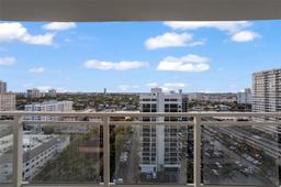 Picture of 2030 S Ocean Dr # 1607, Hallandale Beach, FL 33009