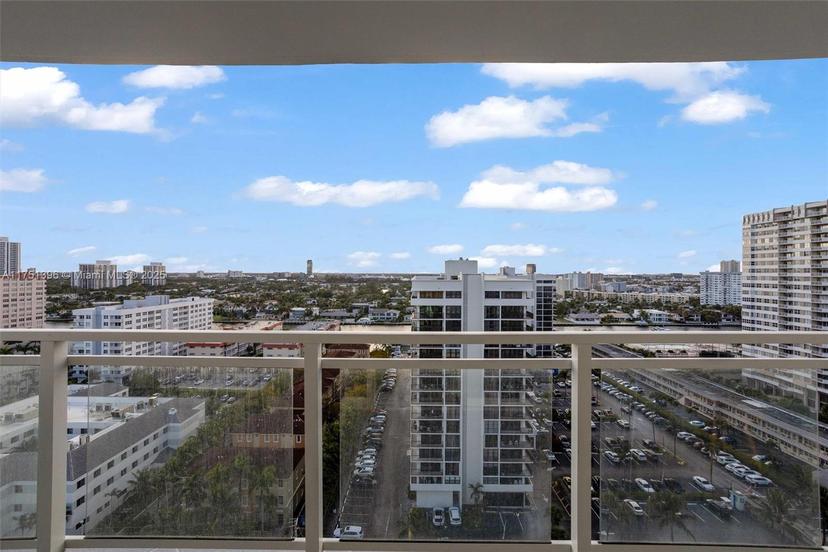 Picture of 2030 S Ocean Dr # 1607, Hallandale Beach FL 33009