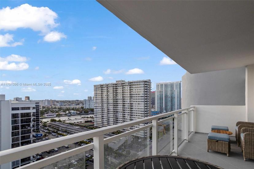 Picture of 2030 S Ocean Dr # 1607, Hallandale Beach FL 33009