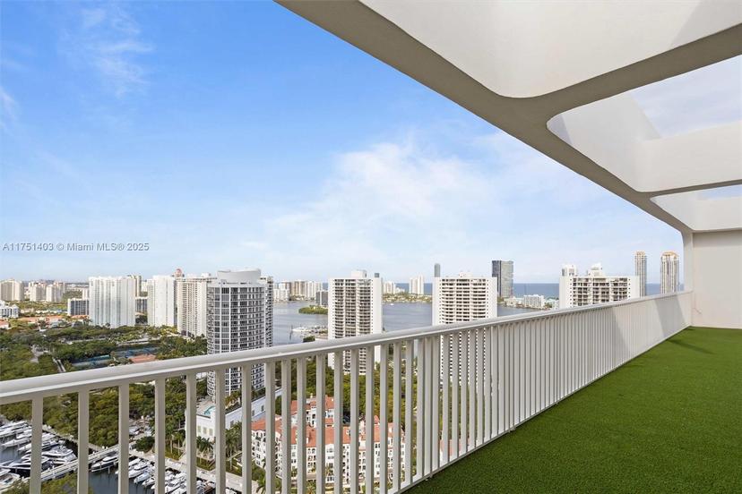 Picture of 2000 Island Blvd # 5, Aventura FL 33160