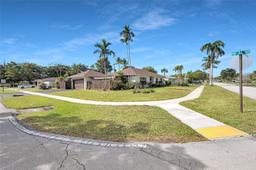 Picture of 4300 NW 7Th Court, Plantation, FL 33317
