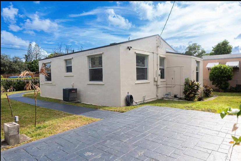 Picture of 1101 NW 30Th St, Miami FL 33127
