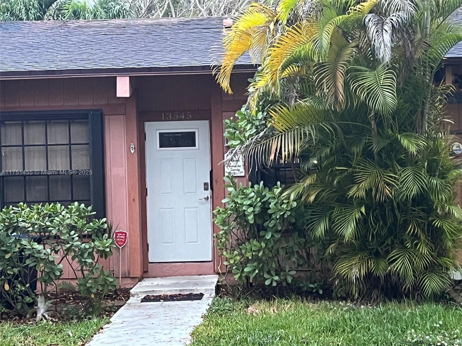 Picture of 13545 SW 101St Ln # 13545, Miami, FL 33186