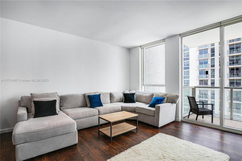 Picture of 253 NE 2Nd St # 1706, Miami FL 33132