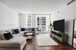 Picture of 253 NE 2Nd St # 1706, Miami, FL 33132
