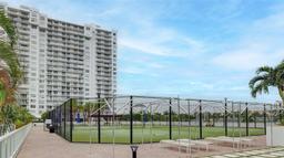 Picture of 2851 NE 183Rd St # 817E, Aventura, FL 33160