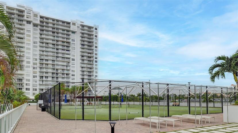 Picture of 2851 NE 183Rd St # 817E, Aventura FL 33160