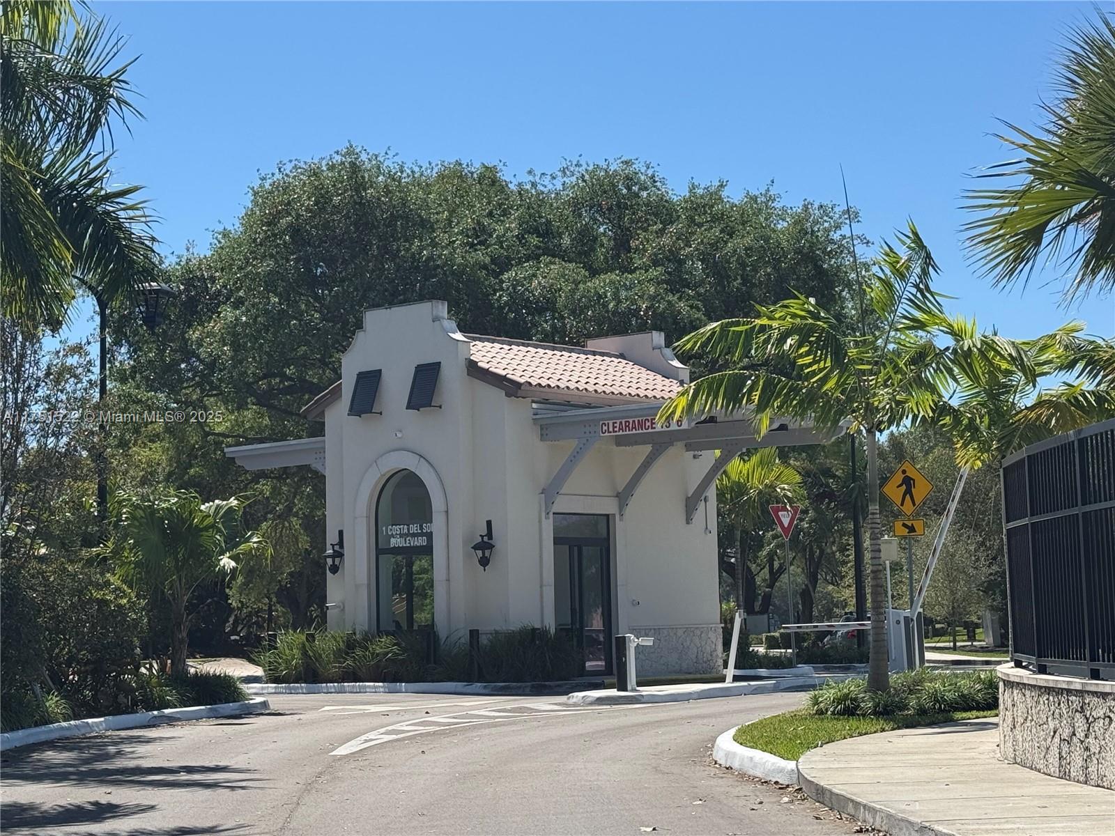Picture of 3621 Torremolinos Ave # 112, Doral, FL 33178