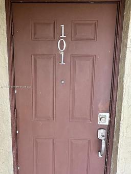 Picture of 6710 W 24Th Ct # 26, Hialeah, FL 33016