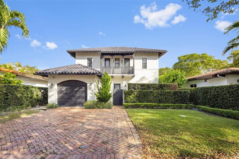 Picture of 705 Madeira Ave, Coral Gables FL 33134