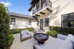 Picture of 705 Madeira Ave, Coral Gables, FL 33134