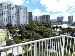 Picture of 2801 NE 183Rd St # 806W, Aventura, FL 33160