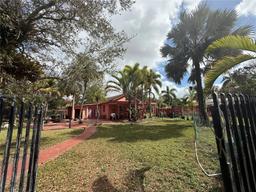 Picture of 30245 SW 198Th Ave, Homestead, FL 33030