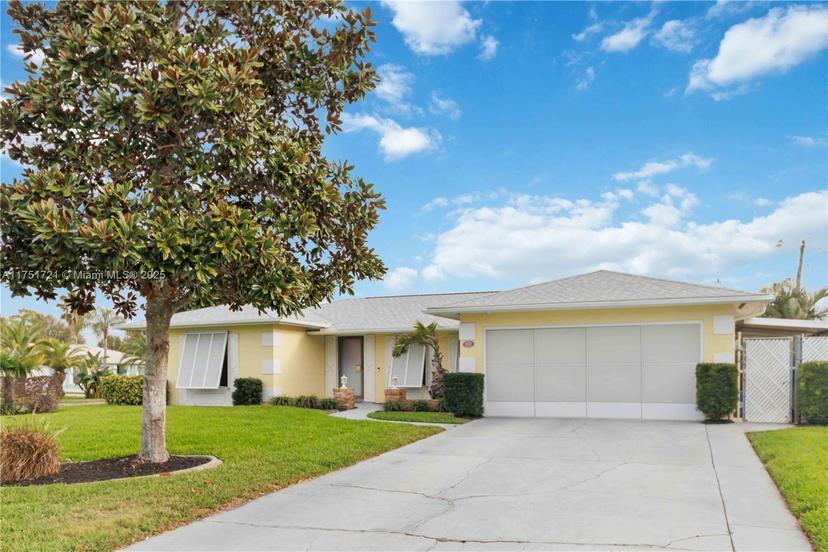 Picture of 3557 Nicklaus Dr, Titusville FL 32780