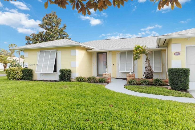 Picture of 3557 Nicklaus Dr, Titusville FL 32780