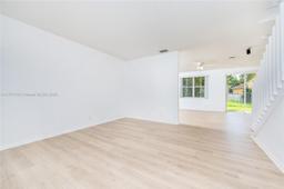 Picture of 934 Bluewood Ter, Weston, FL 33327