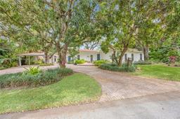Picture of 14345 SW 72Nd Ct, Palmetto Bay, FL 33158