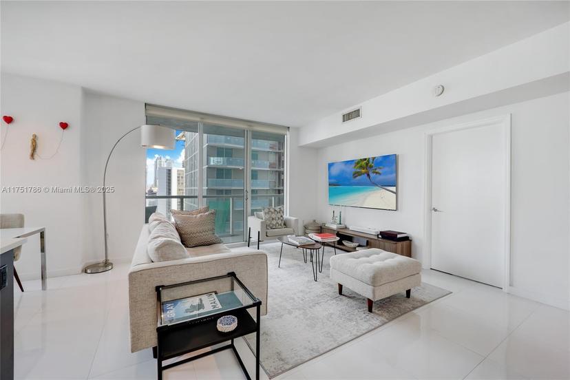 Picture of 55 SE 6Th St # 1901, Miami FL 33131