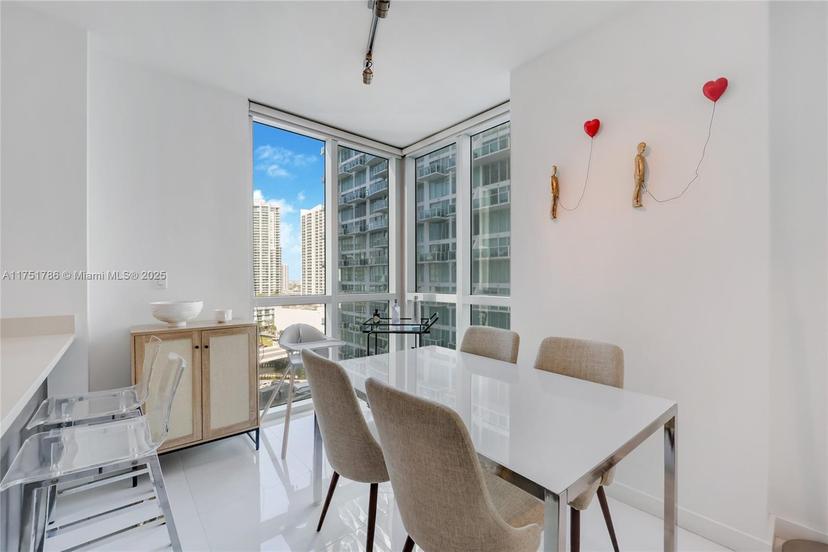 Picture of 55 SE 6Th St # 1901, Miami FL 33131
