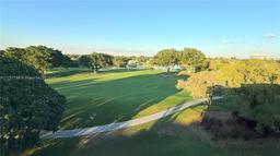 Picture of 8931 N New River Canal Rd # 4C, Plantation, FL 33324