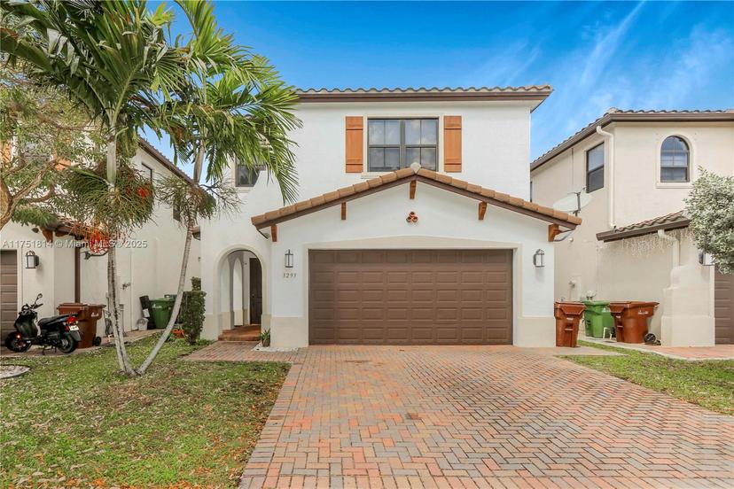 Picture of 3293 W 98Th Pl, Hialeah FL 33018