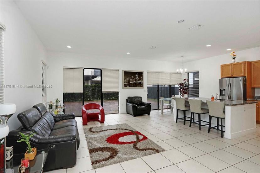 Picture of 3293 W 98Th Pl, Hialeah FL 33018