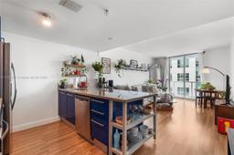 Picture of 185 SW 7Th St # 2508, Miami, FL 33130