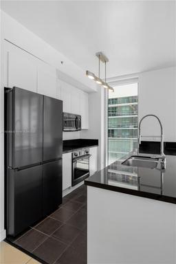 Picture of 1111 SW 1St Ave, Miami, FL 33130
