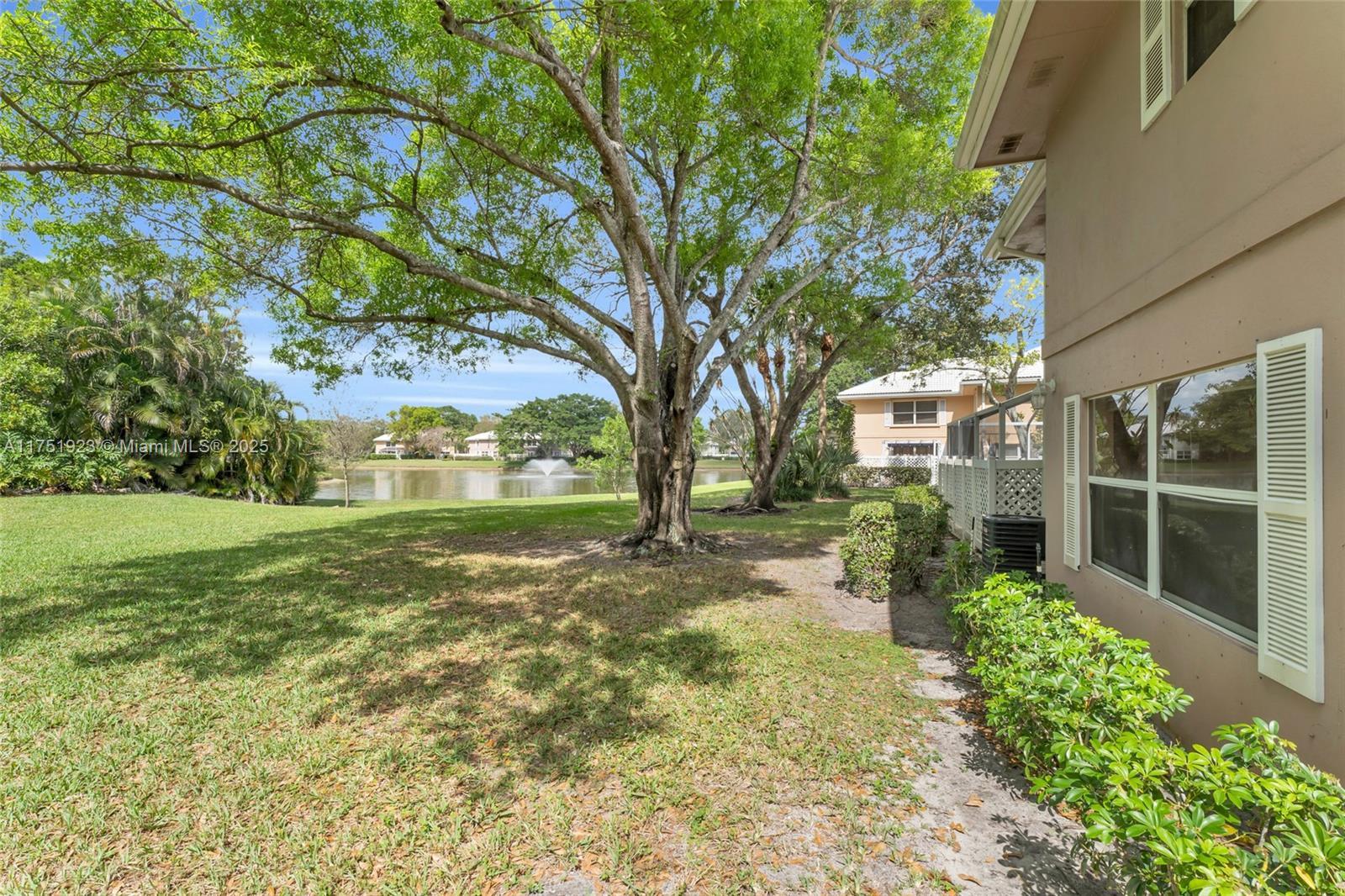 Picture of 3104 Kingston Ct # 11D, West Palm Beach, FL 33409