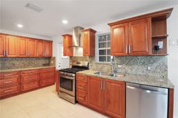 Picture of 10231 SW 213Th St, Cutler Bay, FL 33189