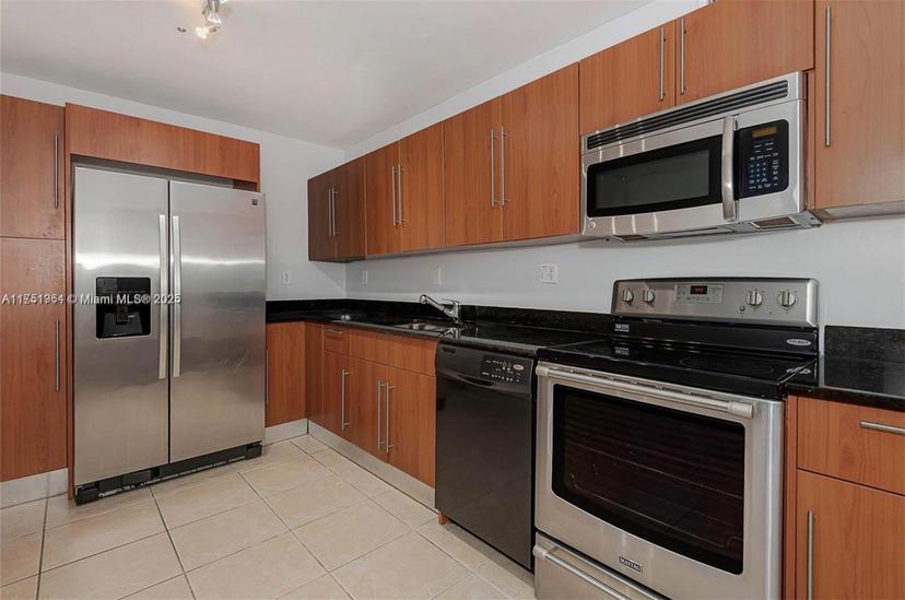 Picture of 3001 S Ocean Dr # 1001, Hollywood FL 33019