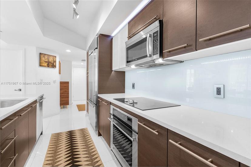 Picture of 55 SE 6Th St # 2405, Miami FL 33131
