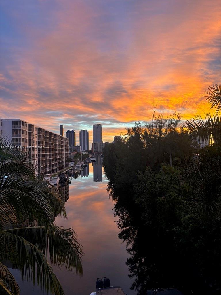 Picture of 16531 NE 35Th Ave # 11, North Miami Beach FL 33160