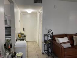 Picture of 21133 SW 85Th Ave # 112, Cutler Bay, FL 33189