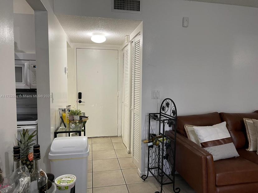 Picture of 21133 SW 85Th Ave # 112, Cutler Bay FL 33189