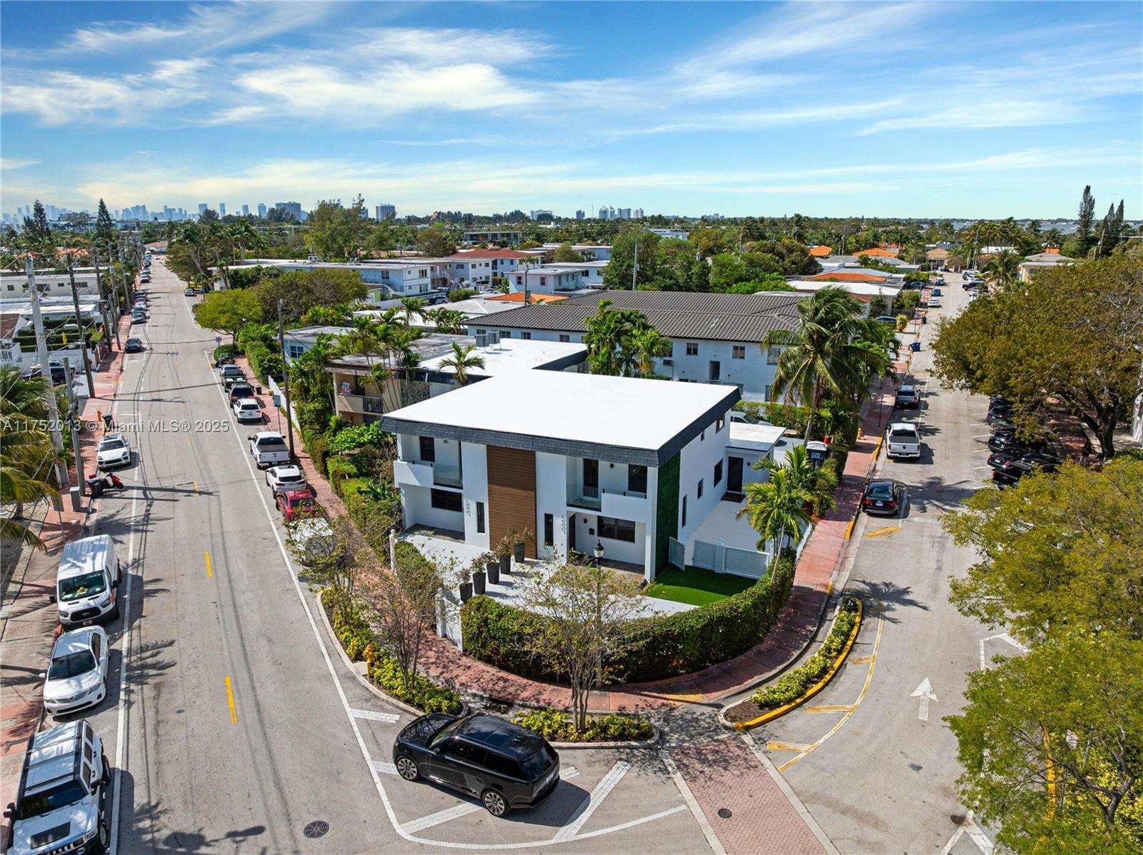 Picture of 7994 Crespi Blvd, Miami Beach, FL 33141