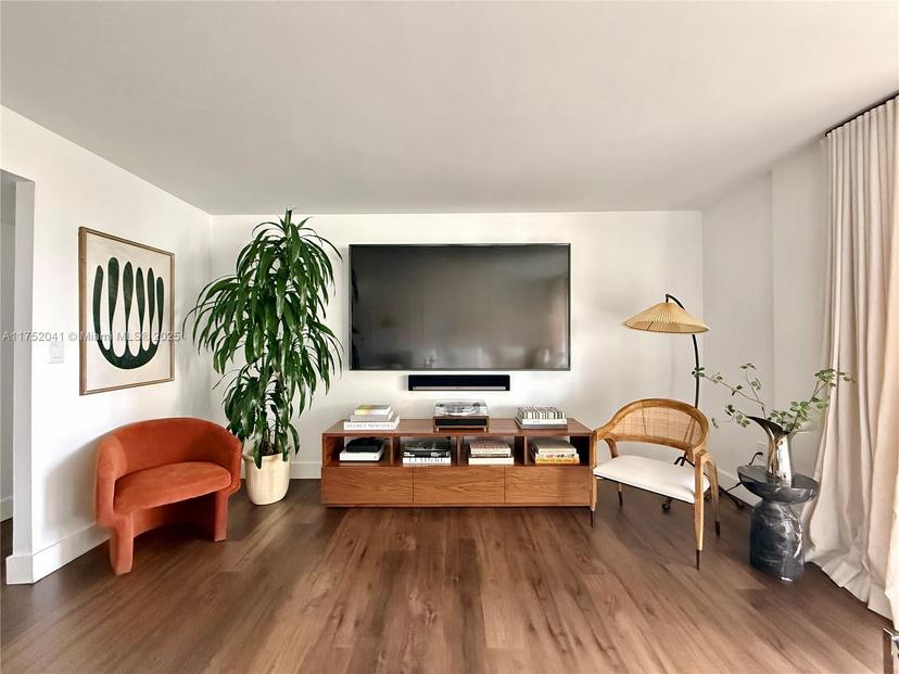 Picture of 600 Biltmore Way # 215, Coral Gables FL 33134