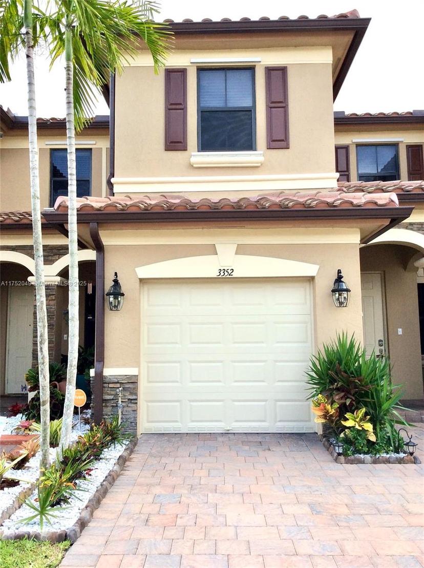 Picture of 3352 W 91St Ter # 0, Hialeah FL 33018