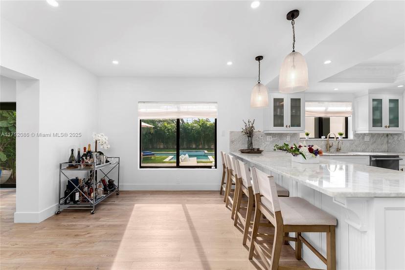 Picture of 6146 Pine Tree Dr, Miami Beach FL 33140