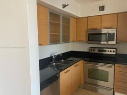 Picture of 3300 NE 191St St # 416, Aventura, FL 33180