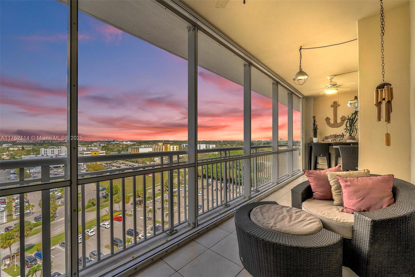 Picture of 3800 Hillcrest Dr # 1207, Hollywood, FL 33021