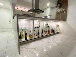 Picture of 1301 NE Miami Gardens Dr # 501W, Miami, FL 33179