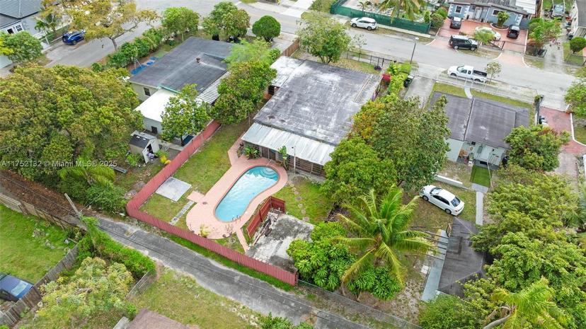Picture of 415 NW 133Rd St, North Miami FL 33168